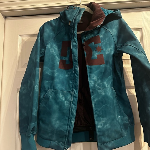 DC Women's Blue and Red Ski Jacket - Picture 1 of 11